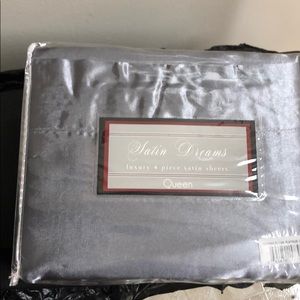 Silver Queen Satin sheet set